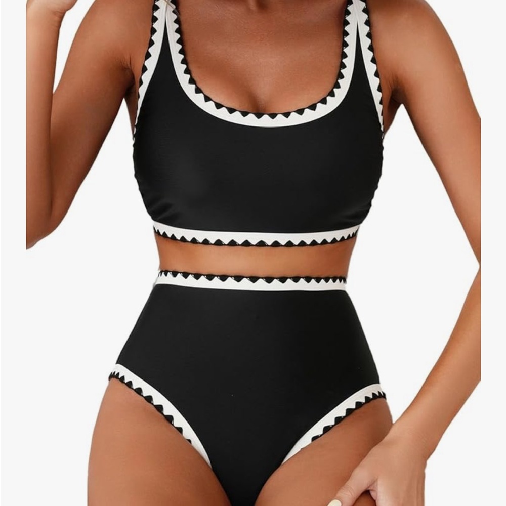 Black and White Women's Herseas Swimwear Set